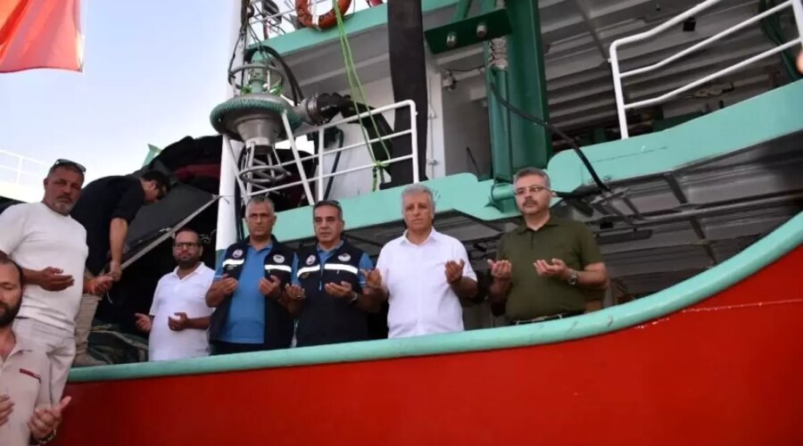 kusadasinda balikcilik sezonu basladi LzT8Umts