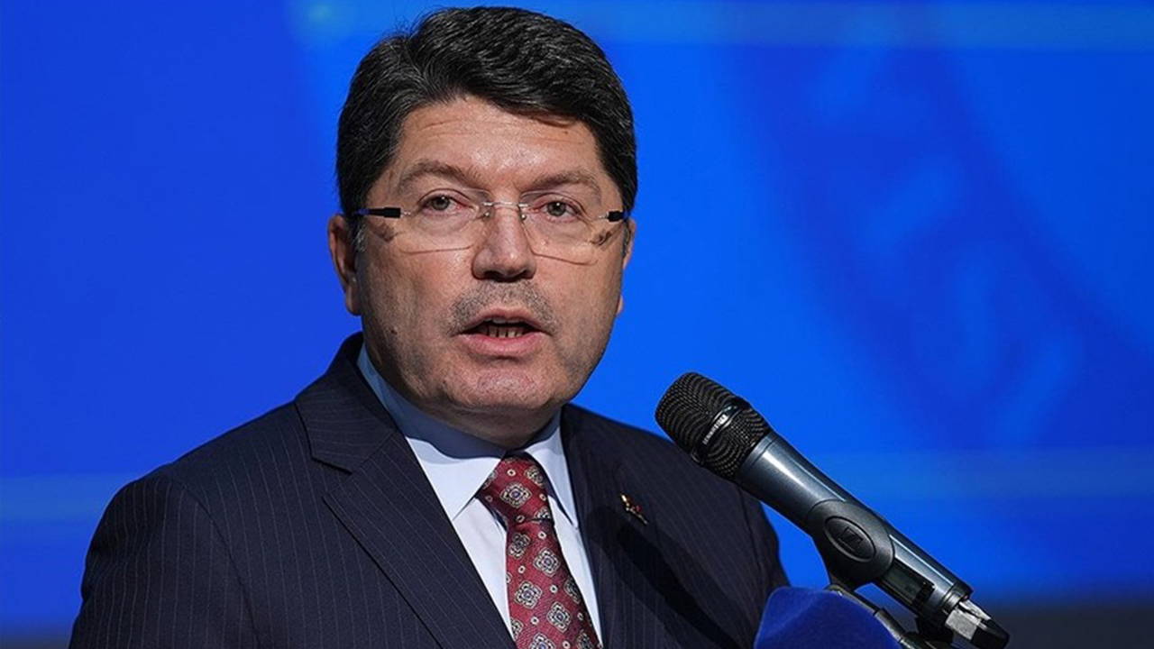 adalet bakani tunc yargi sistemini boyle ovdu bugun yolsuzluktan da teroristten de hesap soruluyor sVv3yfme