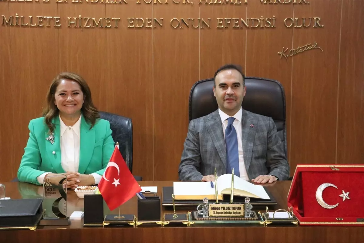 bakan kacir tekirdagda temaslarda bulundu RRjAji6U