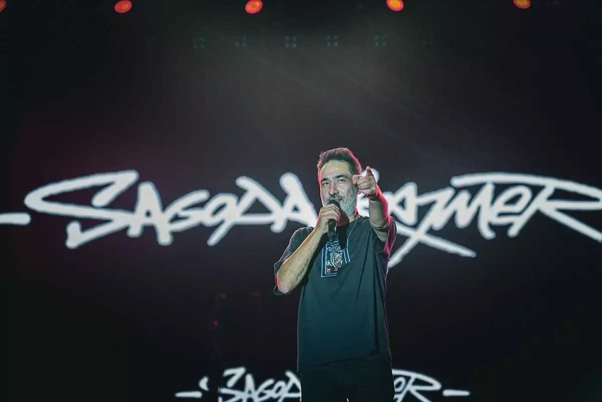 sagopa kajmer mardinde konser verdi Ap67ekuX.jpg