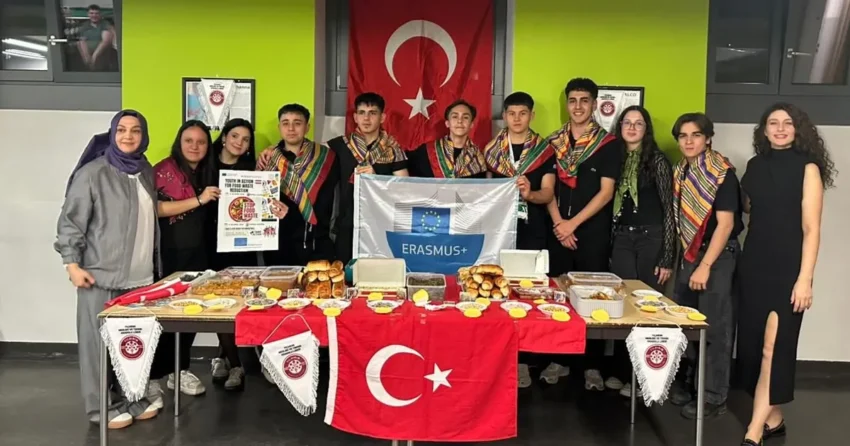 Bursada yildirim ticaret mtal ogrencileri gelecegin mesleklerine hazirliyor L2MzJ92G